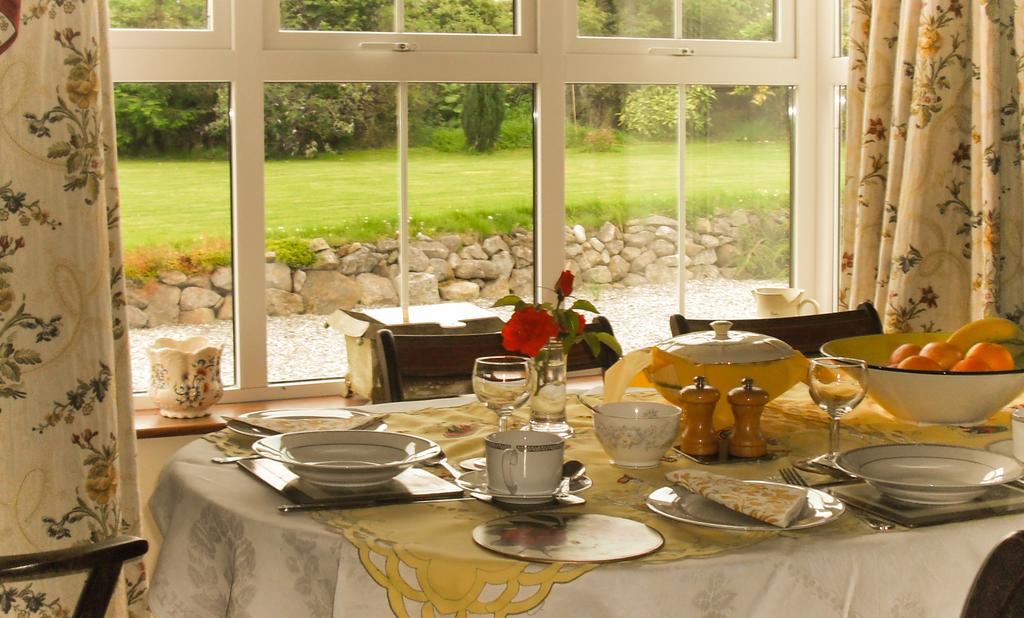 The Well Meadow B&B Nenagh Bagian luar foto